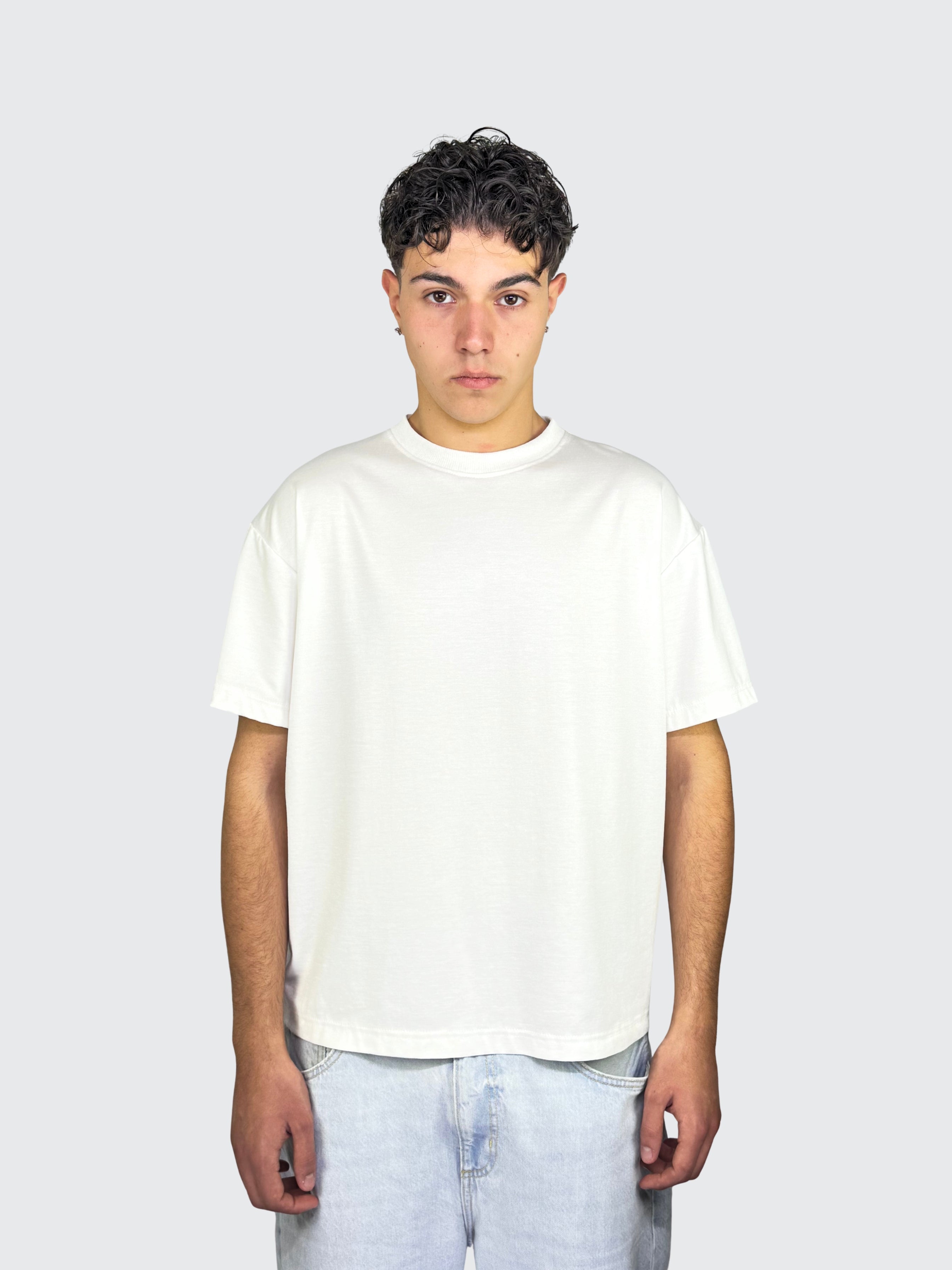 Premium White T-shirt 190 GSM 100% cottone